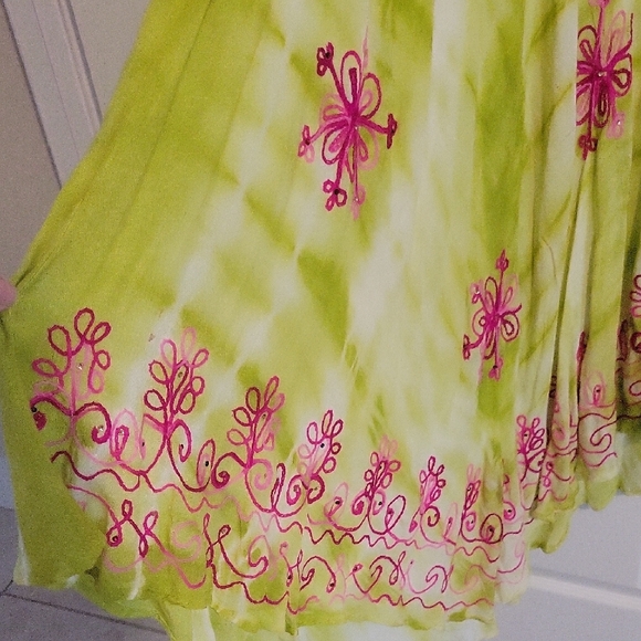 Seven Islands OneSz tie dye  Green and Pink sleeveless embroidered dress - Picture 5 of 6